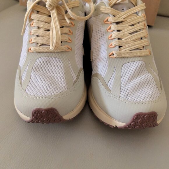 NIB VEJA  Condor 2 Alveomesh Sneakers - Picture 4 of 5